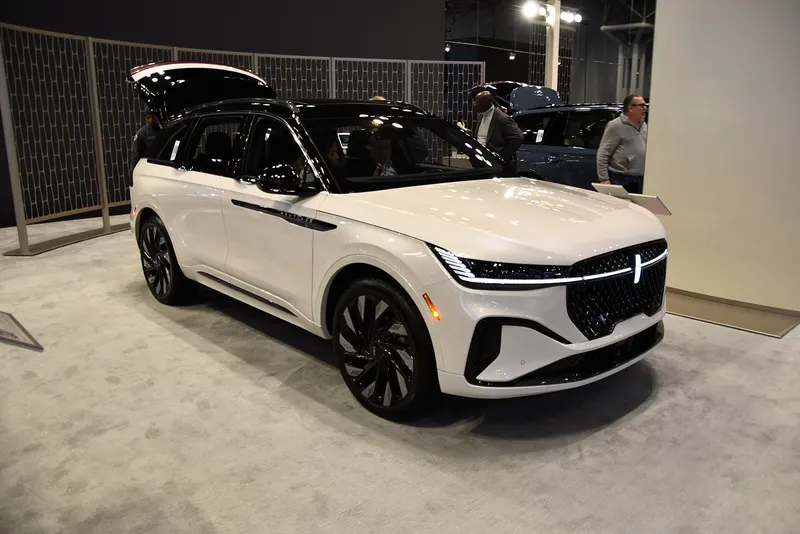 2026 Lincoln Nautilus